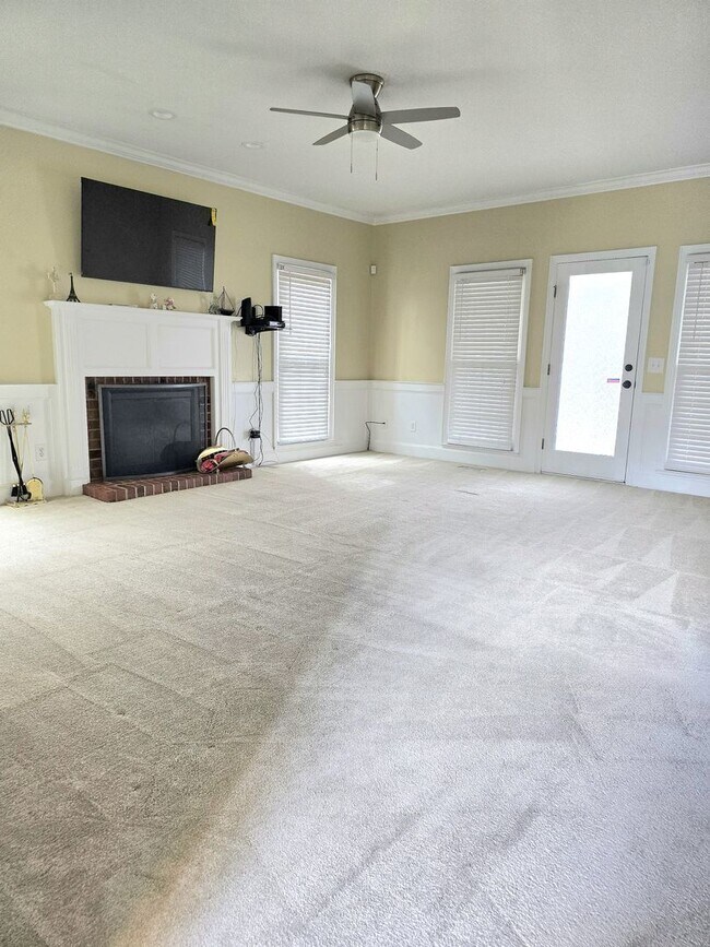 Foto del edificio - 142 Cottontail Ln SE