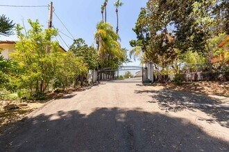 Building Photo - 1763 Alta Vista Dr
