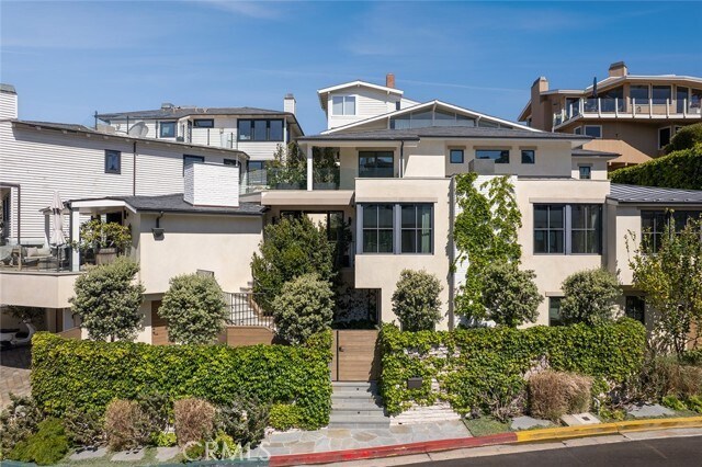 Building Photo - 27 Emerald Bay