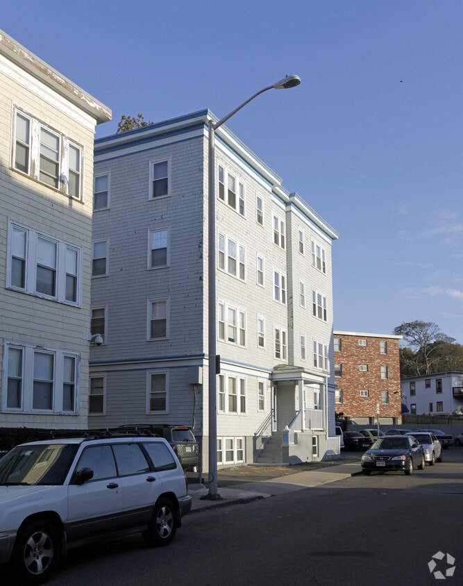 16 Surfside Rd, Lynn, MA 01902 Apartments in Lynn, MA