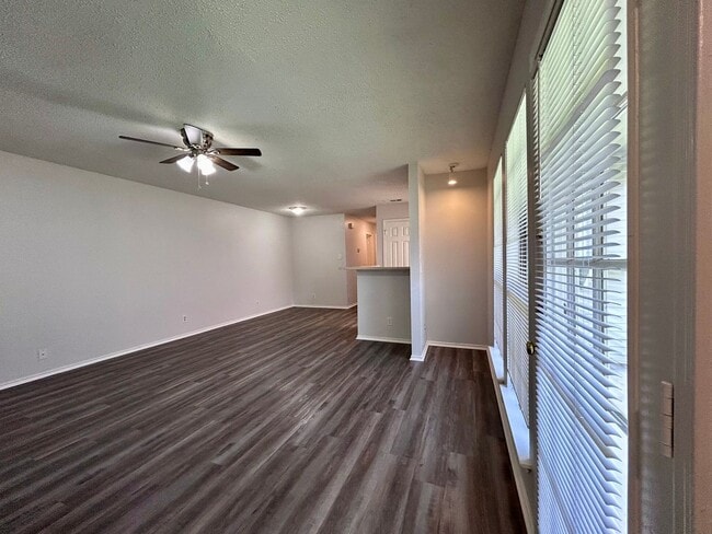 Building Photo - 9212 Kempler Dr
