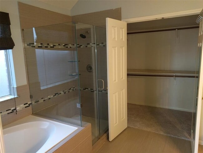Building Photo - 6430 Bosley Ln