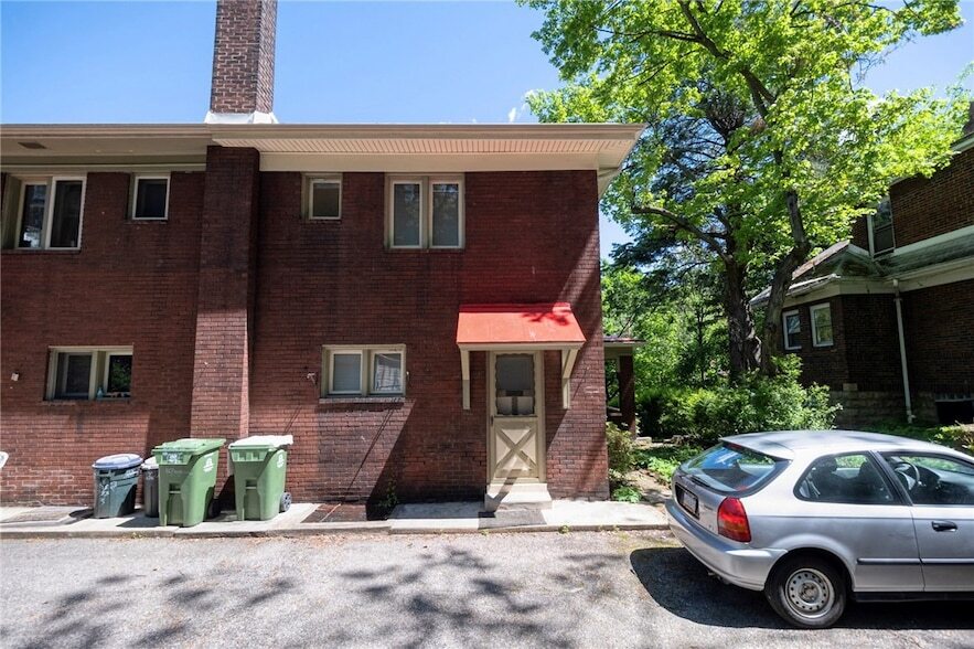 Photo - 565 Ardmore Boulevard Unit