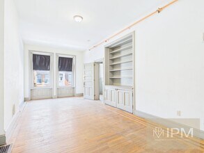 Building Photo - 142 E Philadelphia St