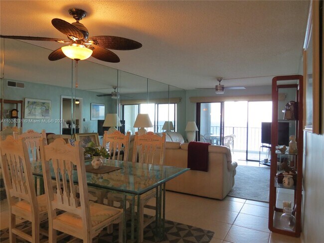 Building Photo - 9490 S Ocean Dr