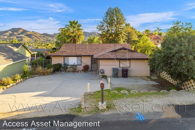 Building Photo - 2 br, 1 bath House - 23415 Vista Way