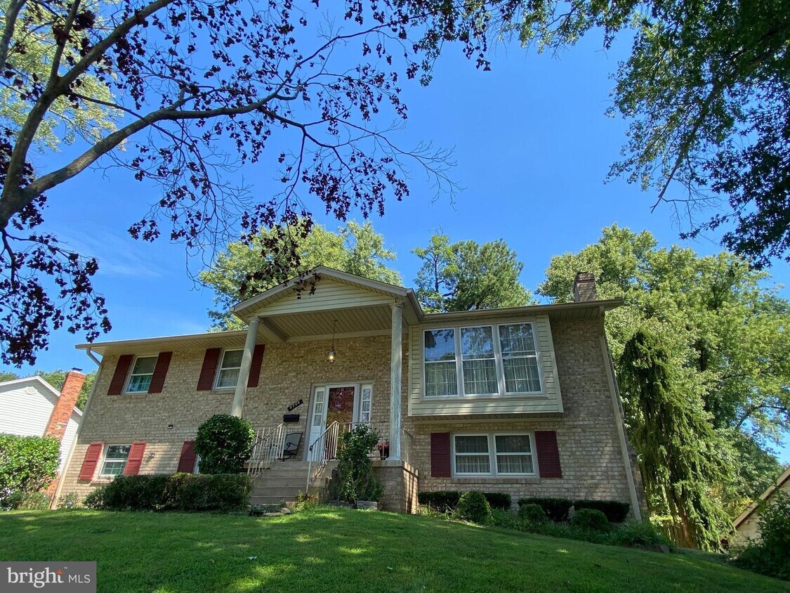 Building Photo - 8506 Frost Way