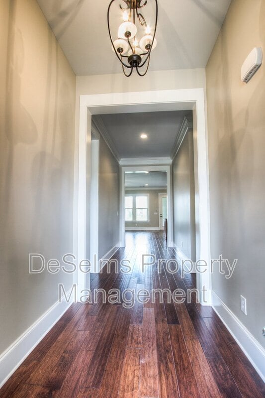 Photo - 3125 Hazelton Dr House