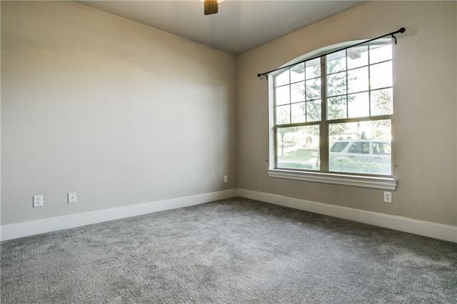 Building Photo - 1555 Camino Lago