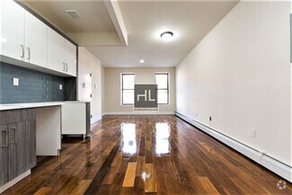Building Photo - NEWLY RENOVATED COZY 3 BEDROOMS/ 2 BATHROO...