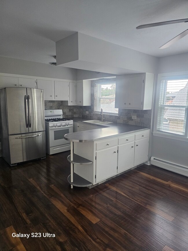 Building Photo - 2918 N 75th Ct
