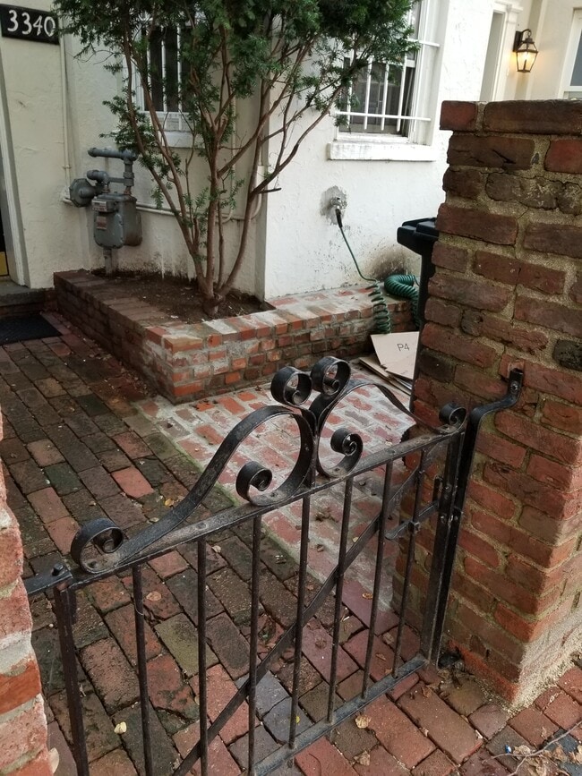 Building Photo - 3340 Prospect St NW