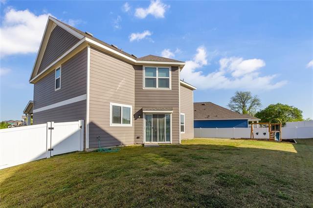Building Photo - 2100 Dewitt Ln