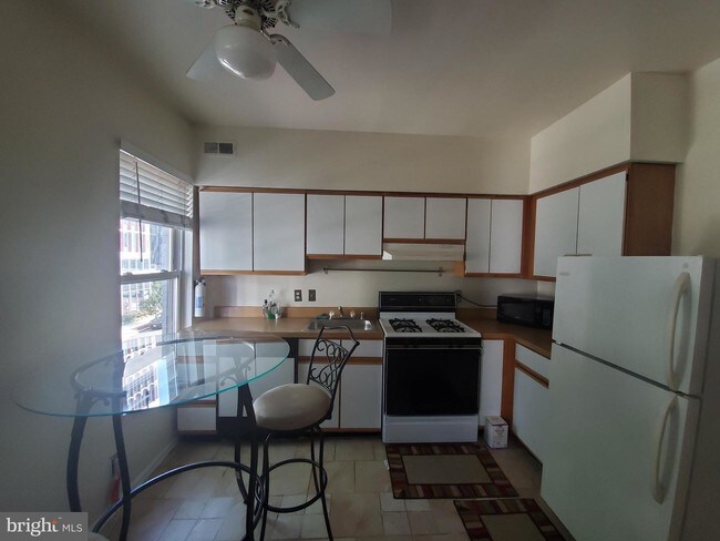 Foto del edificio - 1412 9th St NW