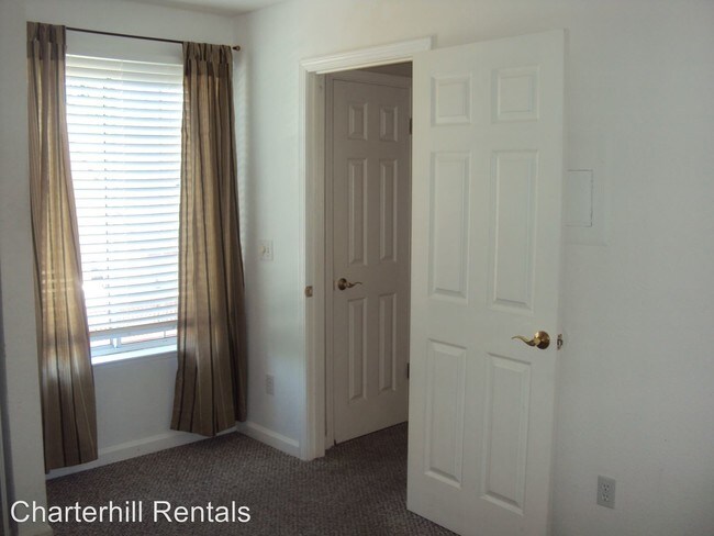 Building Photo - 1 br, 1 bath House - 2597 Giffen Avenue