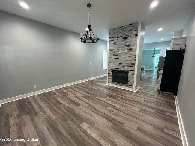 Foto del edificio - 1109 Reutlinger Ave