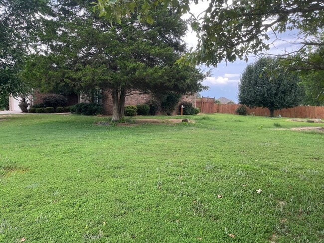 Building Photo - 178 Dugger Rd