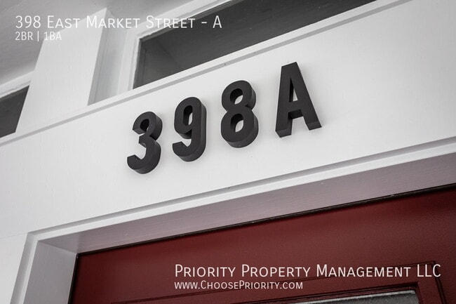 Building Photo - 398 E Market St