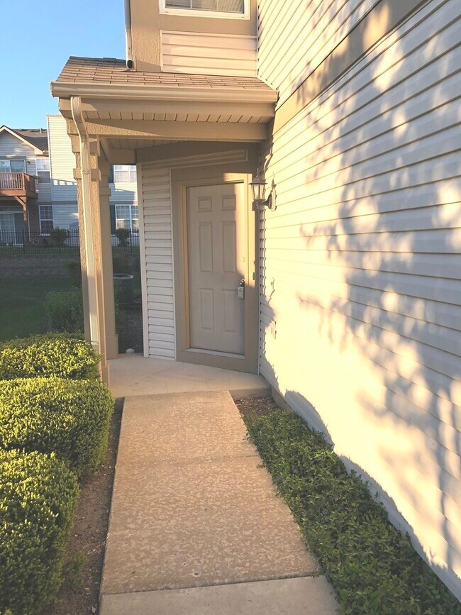 Foto del edificio - 551 N Fox Trail