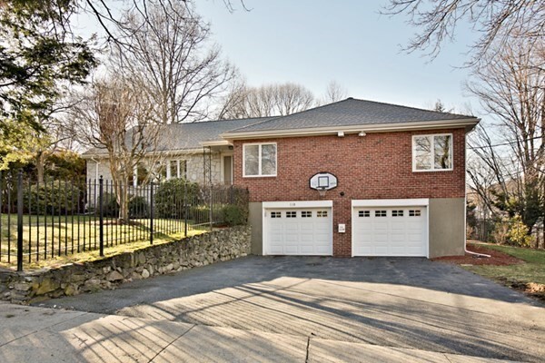 Foto principal - 119 Oak Hill St