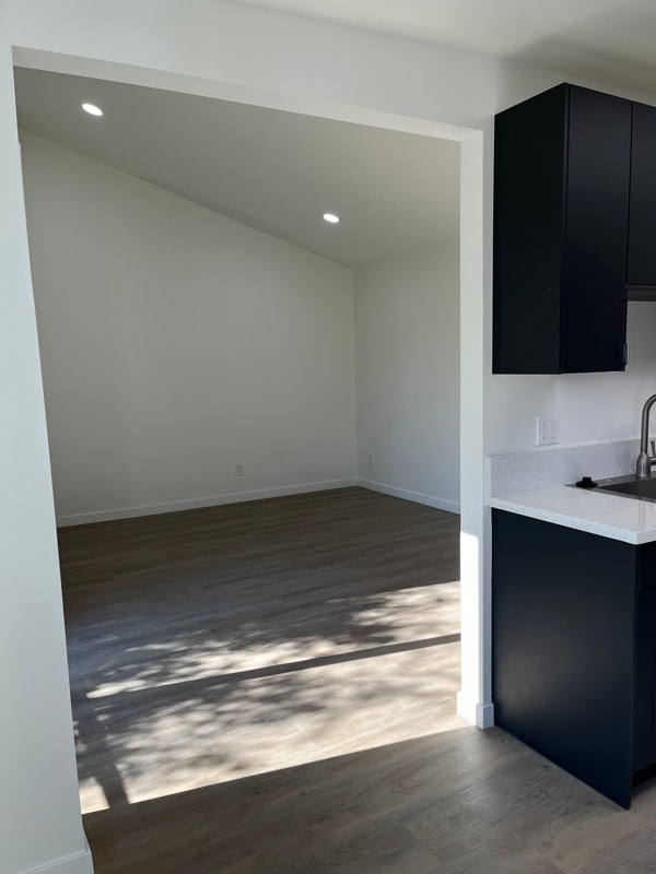 Building Photo - 4732 Bancroft St