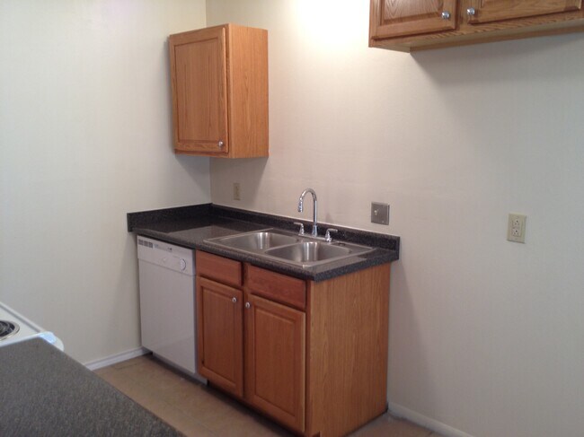Foto del edificio - 112 Gatewood Ln