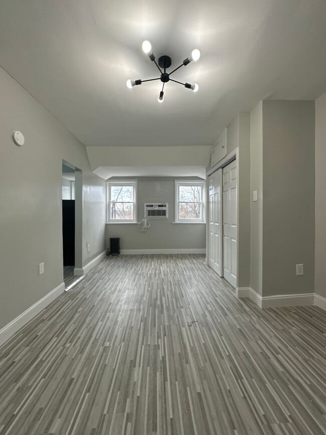Interior Photo - Grove St Apartments