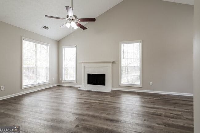 Building Photo - 5107 Scenic View Rd