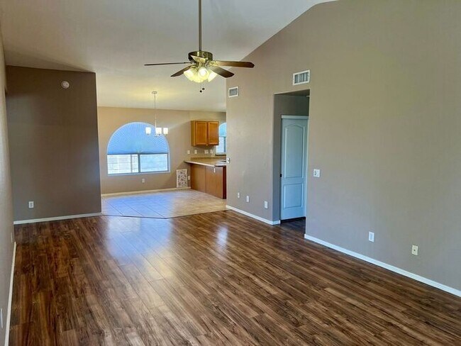 Building Photo - 3-bedroom at Ellsworth & Guadalupe