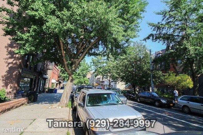 Building Photo - 1065 Bergen St