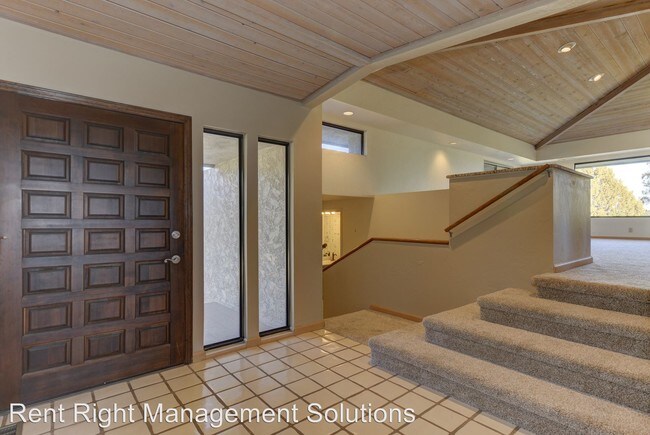 Building Photo - 3 br, 2.5 bath House - 805 Malia Way