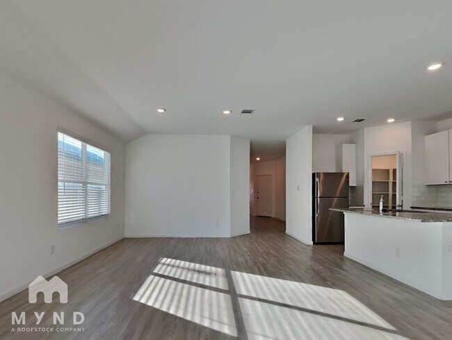 Foto del edificio - 5908 Geronimo Wy