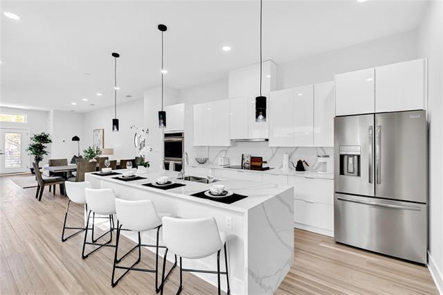 Foto principal - 2425 Crossman Ave