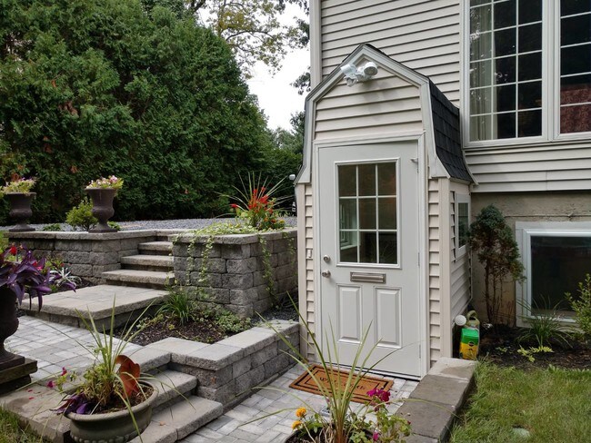 Foto del edificio - 71 Hearthstone Dr