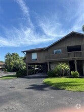 Building Photo - 819 Palm View Dr