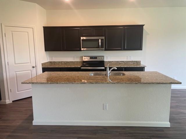 Foto del edificio - 825 Cedar Elm Dr