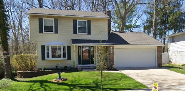 Building Photo - 1125 Ravenwood St