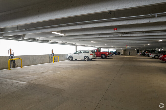 Parking Garage - West End at City Walk