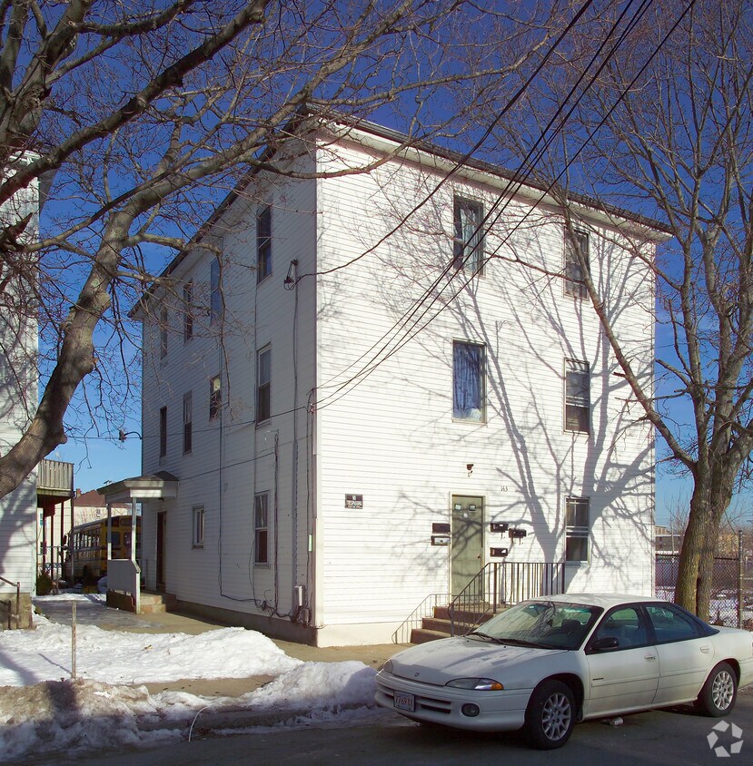 Primary Photo - 145 Lawrence St