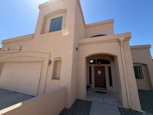 Building Photo - 4 Bedroom Home Plus Office Available Near Eubank Blvd NE & Paseo Del Norte!