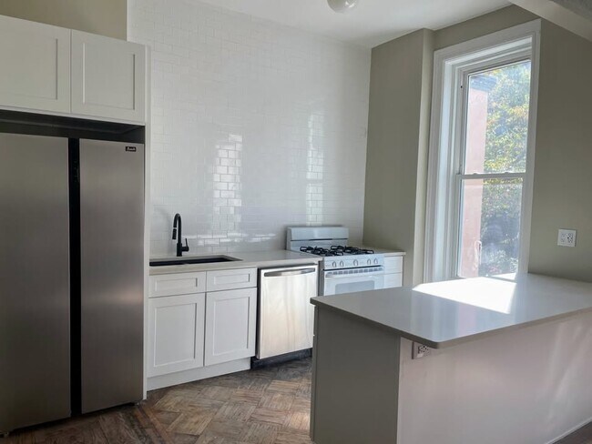 Foto del edificio - 1156 Sterling Pl