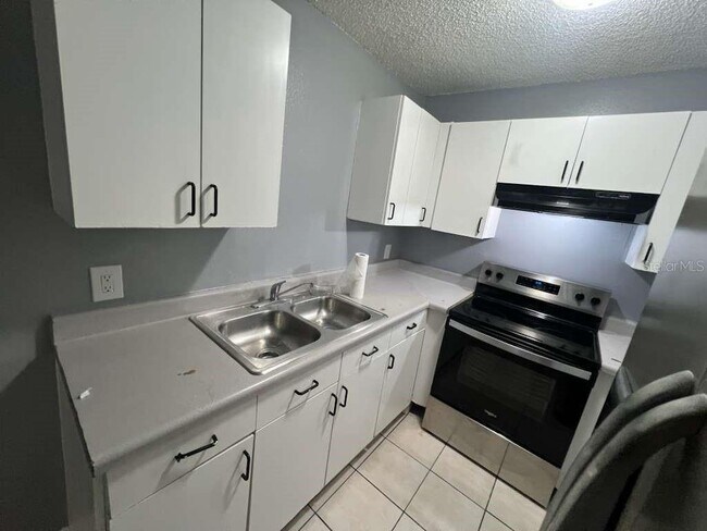 Foto del edificio - 8301 N Alaska St