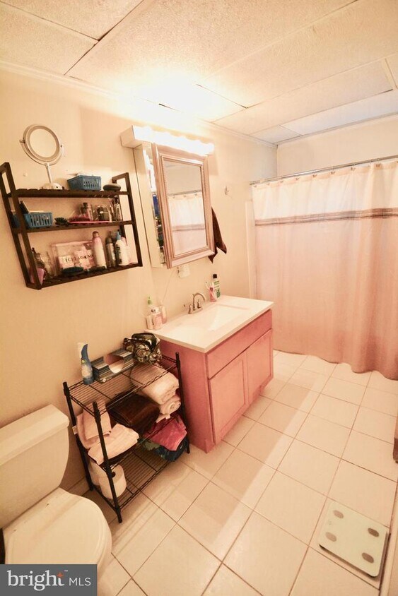 Foto principal - 4446 Fleming St