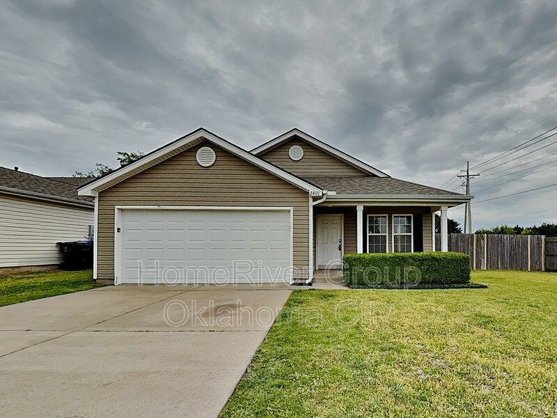 Primary Photo - 2401 Poppy Ln
