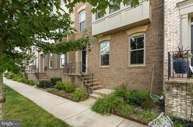 Foto del edificio - 1729 Cottonwood Grove Rd