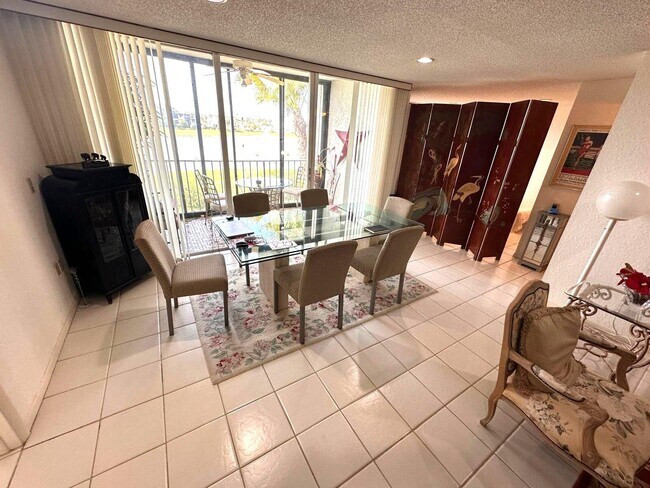 Foto del edificio - 4832 Esedra Ct
