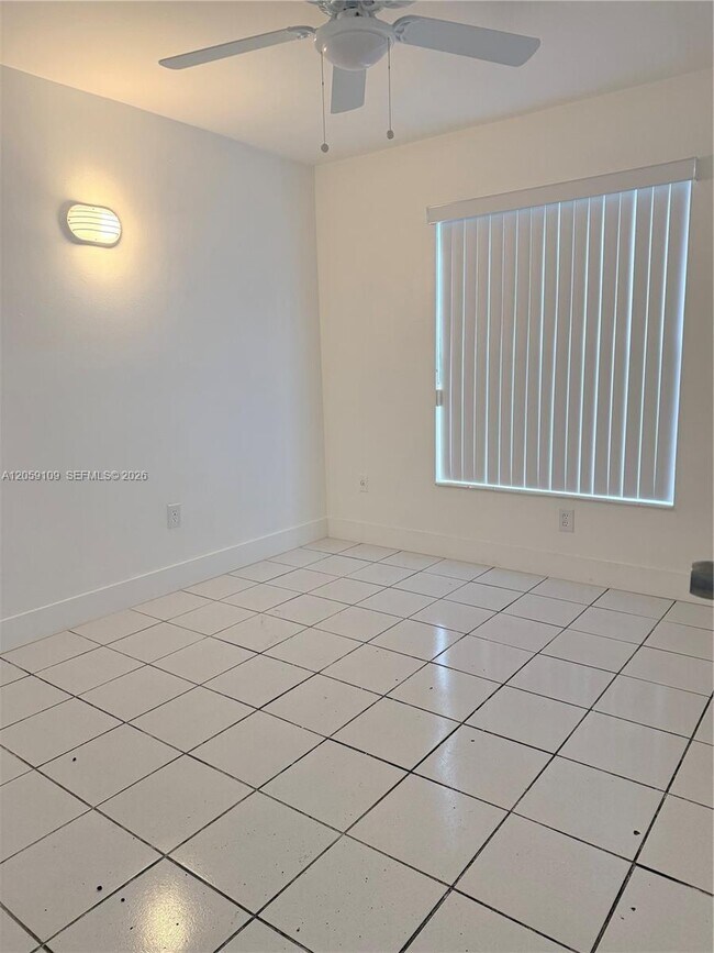 Building Photo - Southwest 79th Street, Miami, FL 33183 - 4 BR 2 BA single-family home