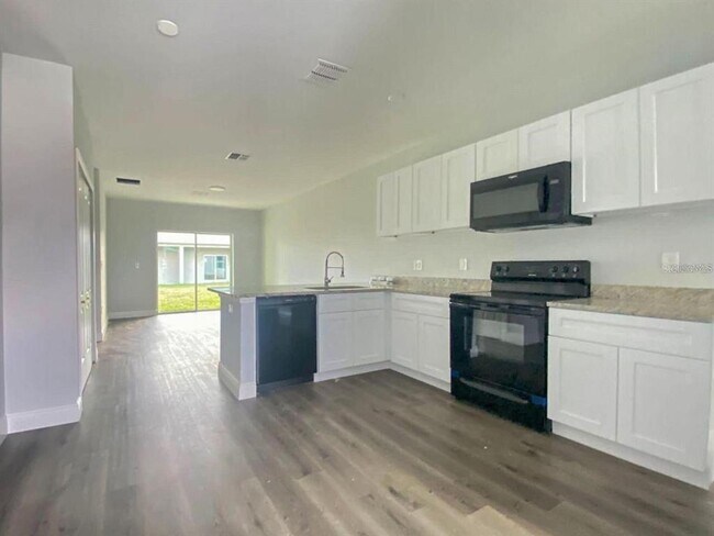 Foto del edificio - 933 NW 57th Ct