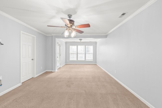 Foto del edificio - Charming Full-Brick Townhome in the Heart of South End