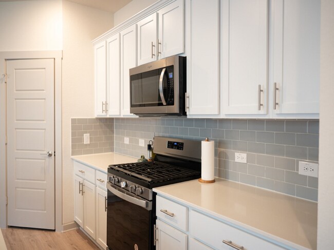 Building Photo - 13720 Bavarian Forest Dr